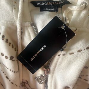 BCBGMAXAZRIA Cream Hoodie with Gold Accents